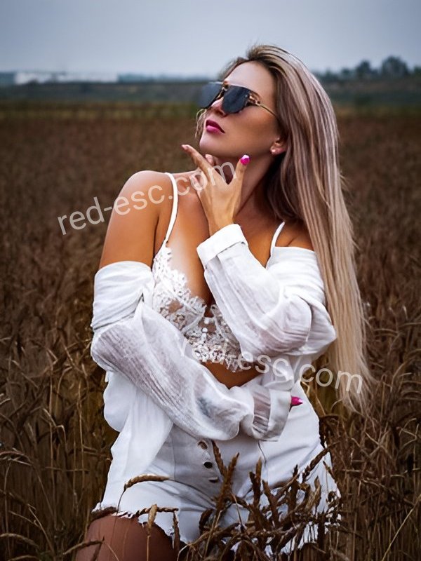 Оля — Энгельс