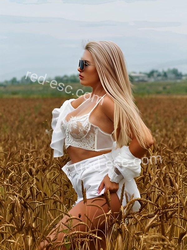 Оля — Энгельс